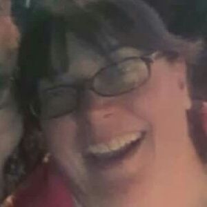 Meet your Posher, Debbie